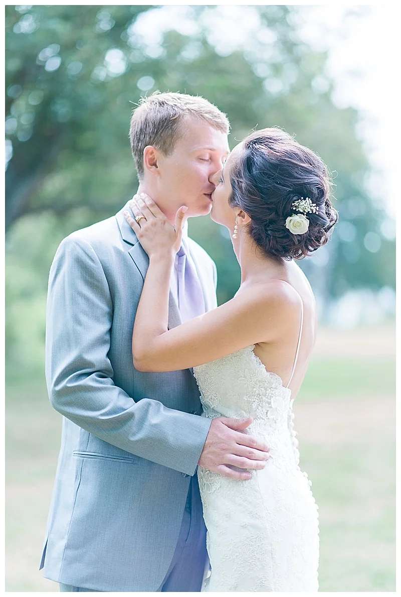 For the modern couple planning their wedding in NY, NJ + PA. Real weddings, engagements, inspiration + more!