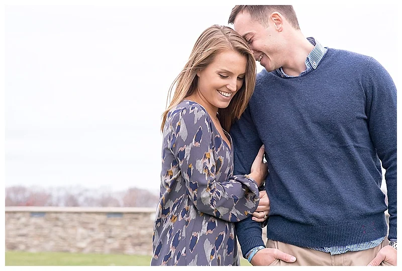 Red Oak Weddings | New York, New Jersey and Pennsylvania wedding vendors, resources and inspiration for the modern couple | Engagement Session | Laura Lee Photography