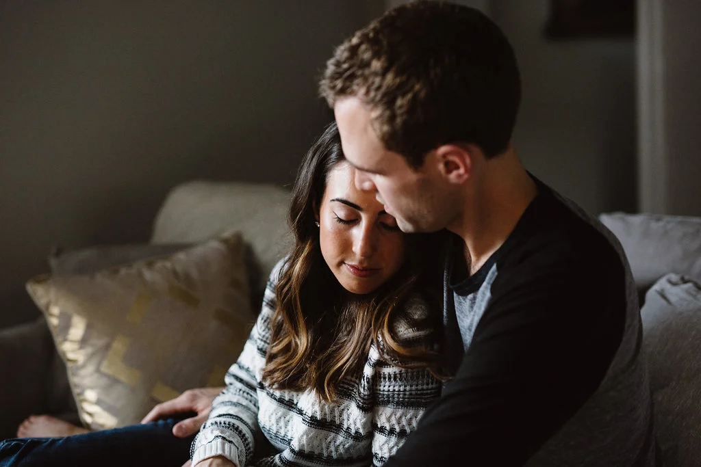 Red Oak Weddings | Lancaster Engagement Session | Ali Paul Photography | In home engagement session | Pennsylvania Engagement Session