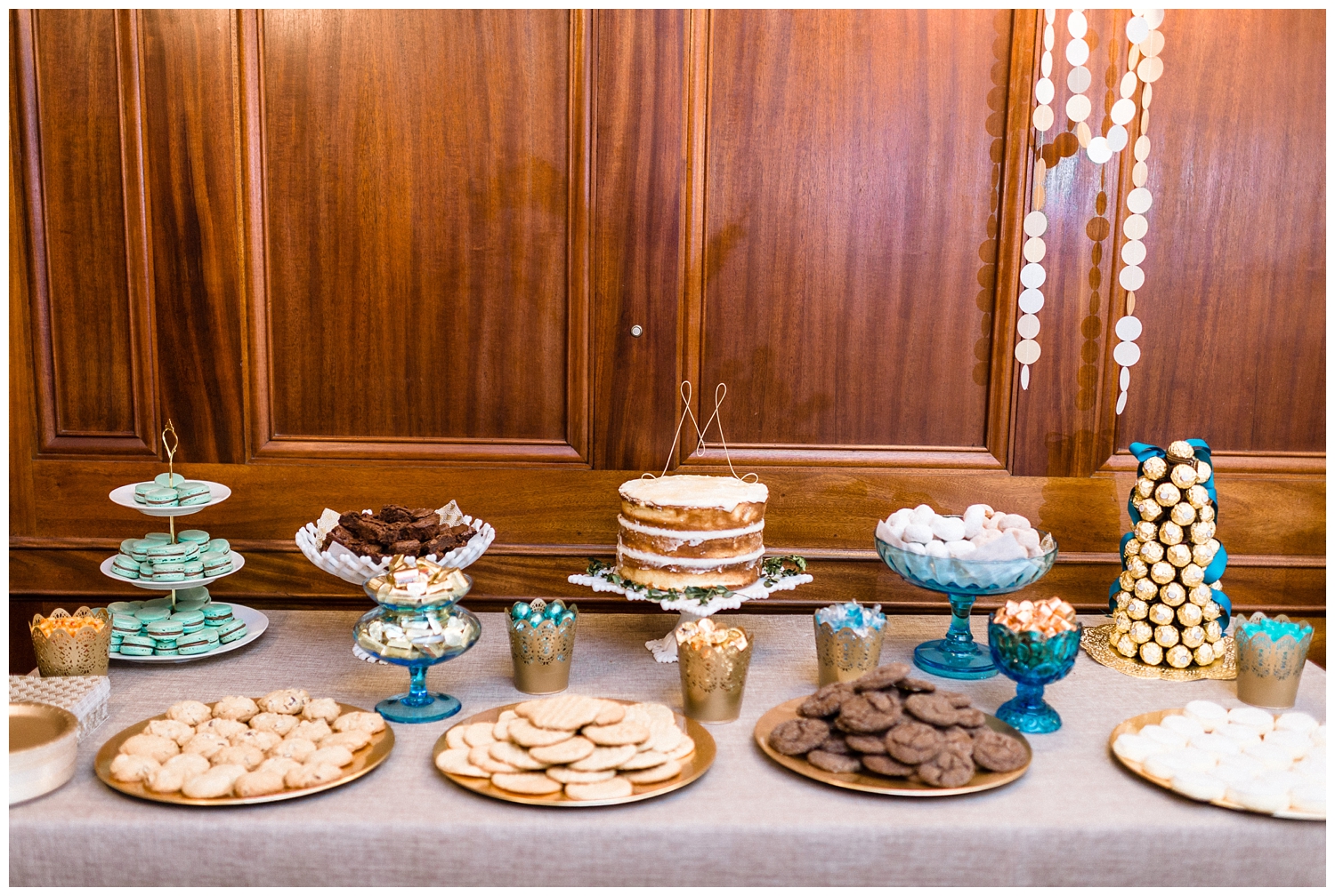 Unique and colorful wedding | The Inn at Ragged Edge | Pennsylvania Wedding | Red Oak Weddings