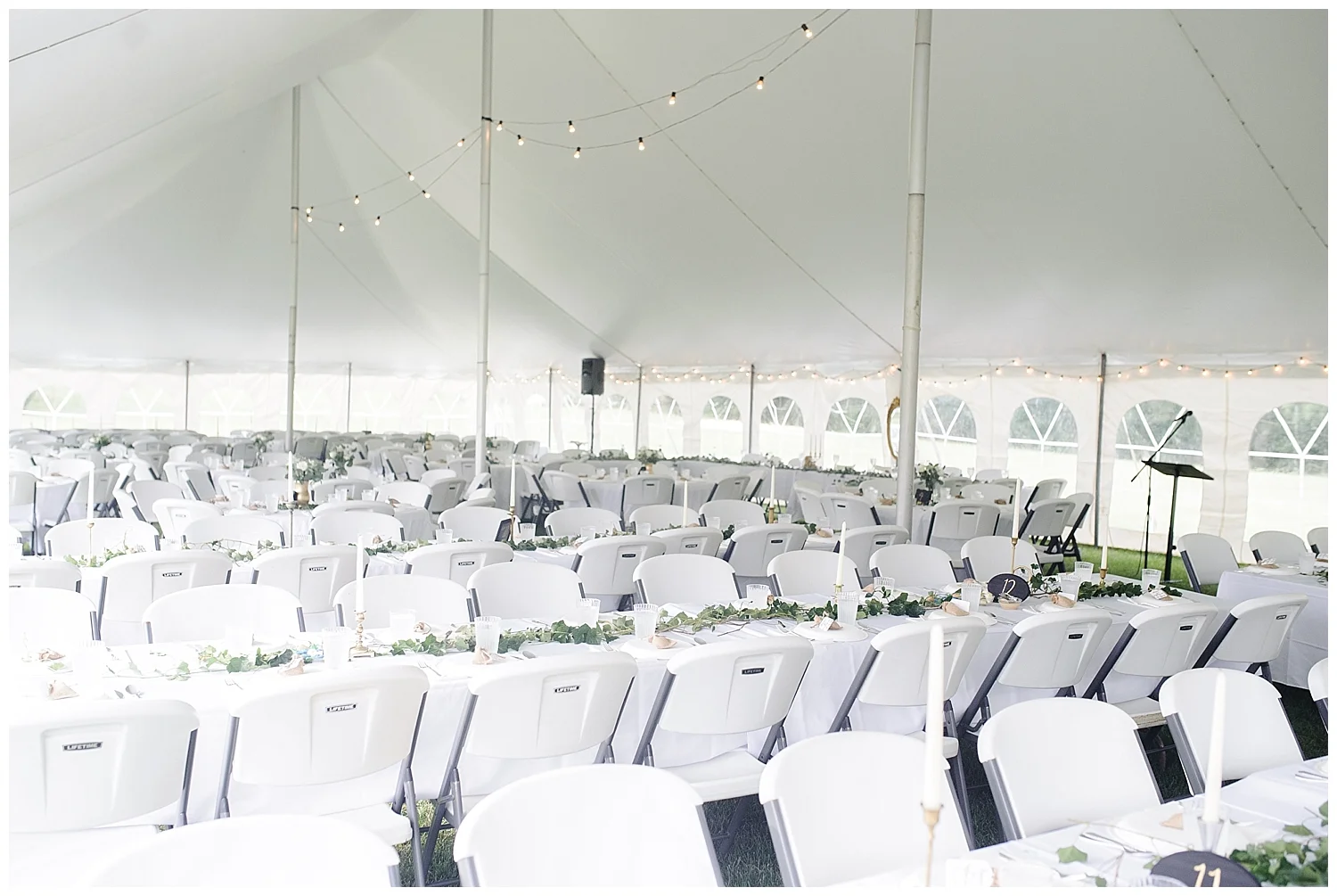 Red Oak Weddings | Intimate Backyard wedding in Lancaster, PA | Olivia Rae Photography