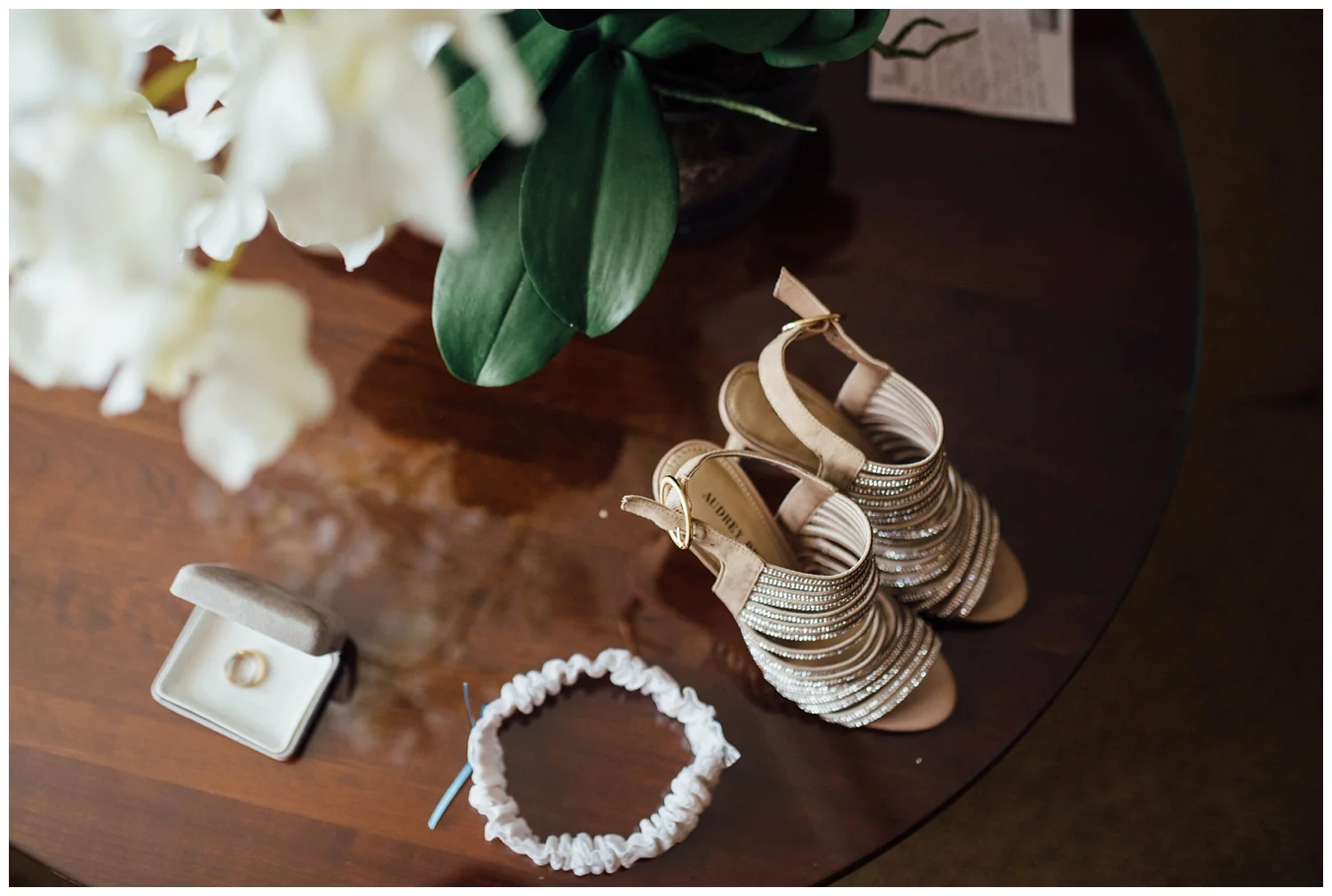 New York, New Jersey and Pennsylvania wedding vendors, resources and inspiration for the modern couple