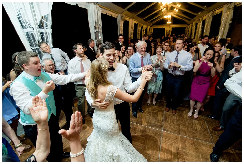 New York, New Jersey and Pennsylvania wedding vendors, resources and inspiration for the modern couple