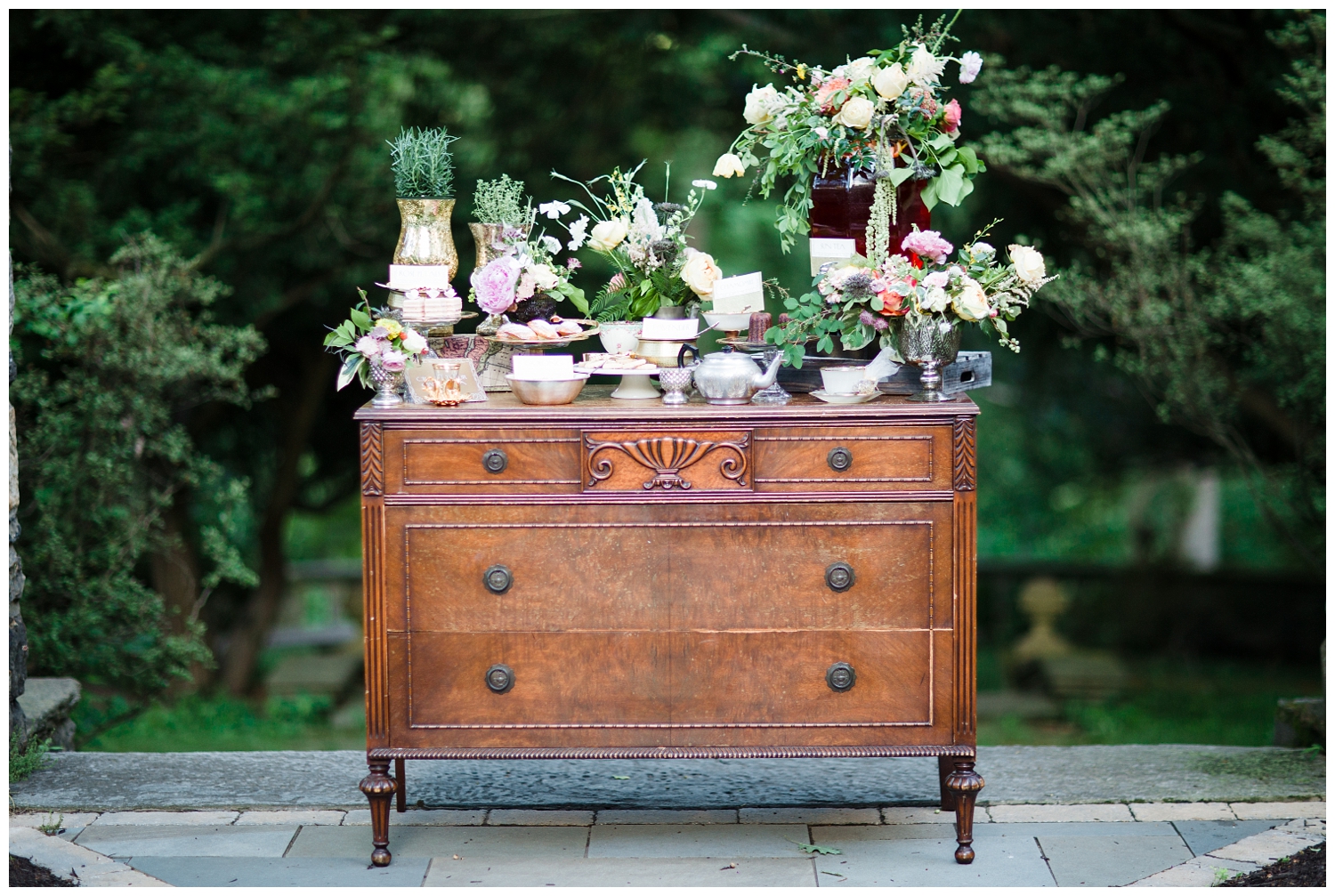 New York, New Jersey and Pennsylvania wedding vendors, resources and inspiration for the modern couple