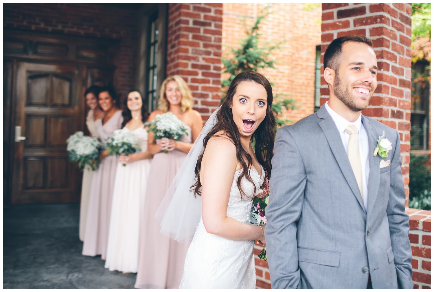 For the modern couple planning their wedding in NY, NJ + PA. Real weddings, engagements, inspiration + more!