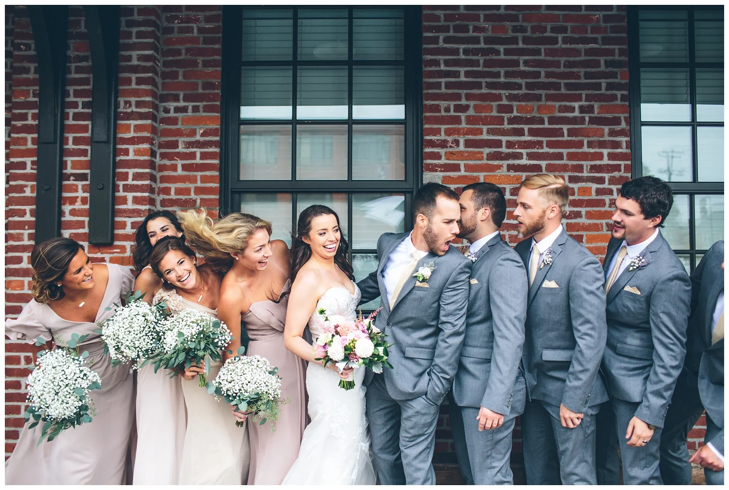 For the modern couple planning their wedding in NY, NJ + PA. Real weddings, engagements, inspiration + more!