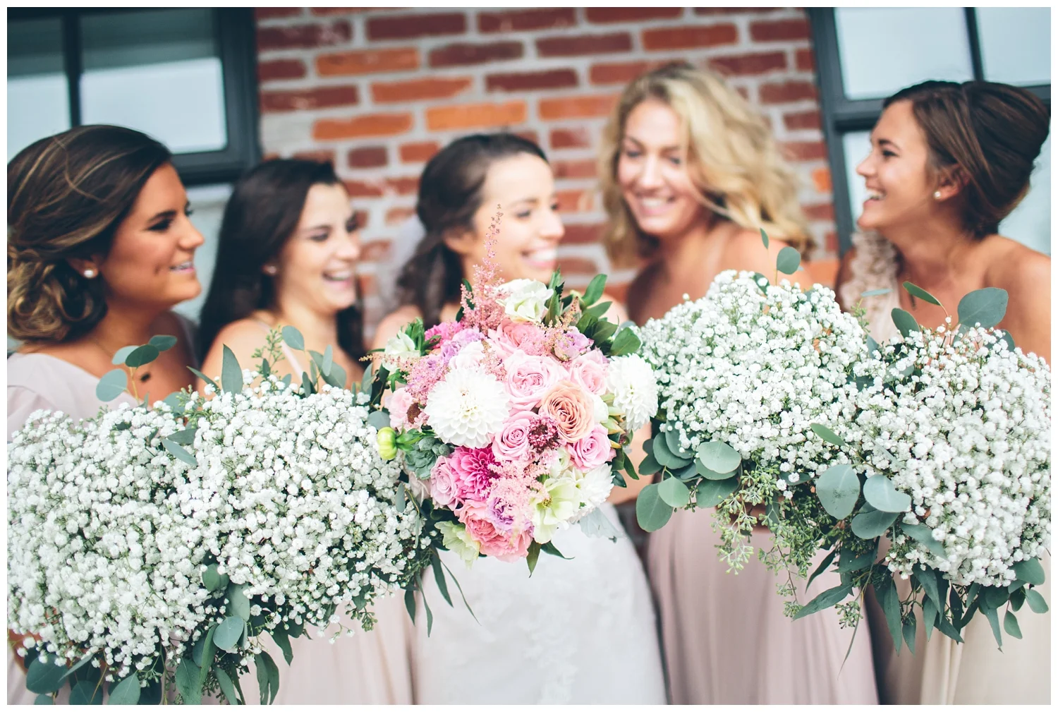 For the modern couple planning their wedding in NY, NJ + PA. Real weddings, engagements, inspiration + more!