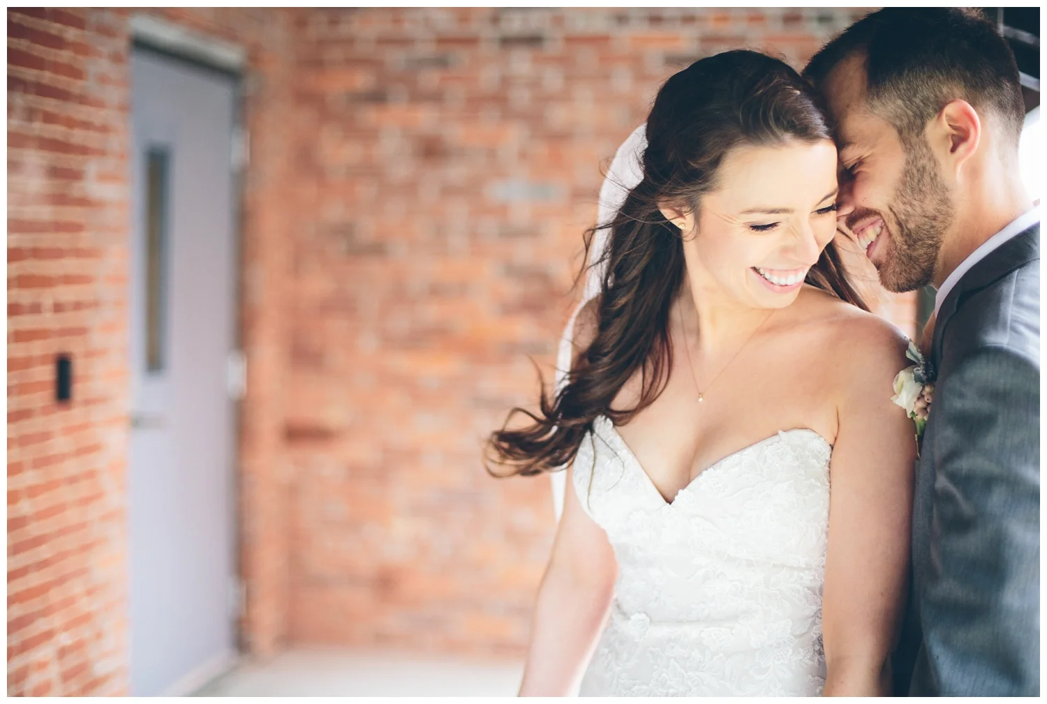 For the modern couple planning their wedding in NY, NJ + PA. Real weddings, engagements, inspiration + more!