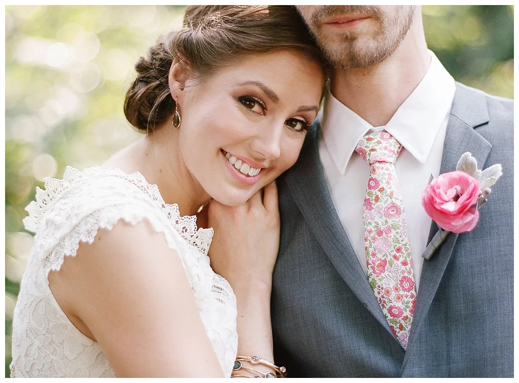 For the modern couple planning their wedding in NY, NJ + PA. Real weddings, engagements, inspiration + more!