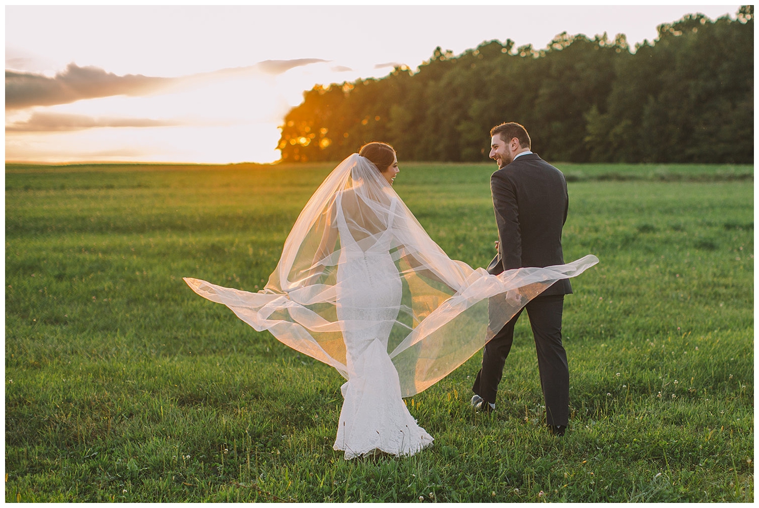 For the modern couple planning their wedding in NY, NJ + PA. Real weddings, engagements, inspiration + more!