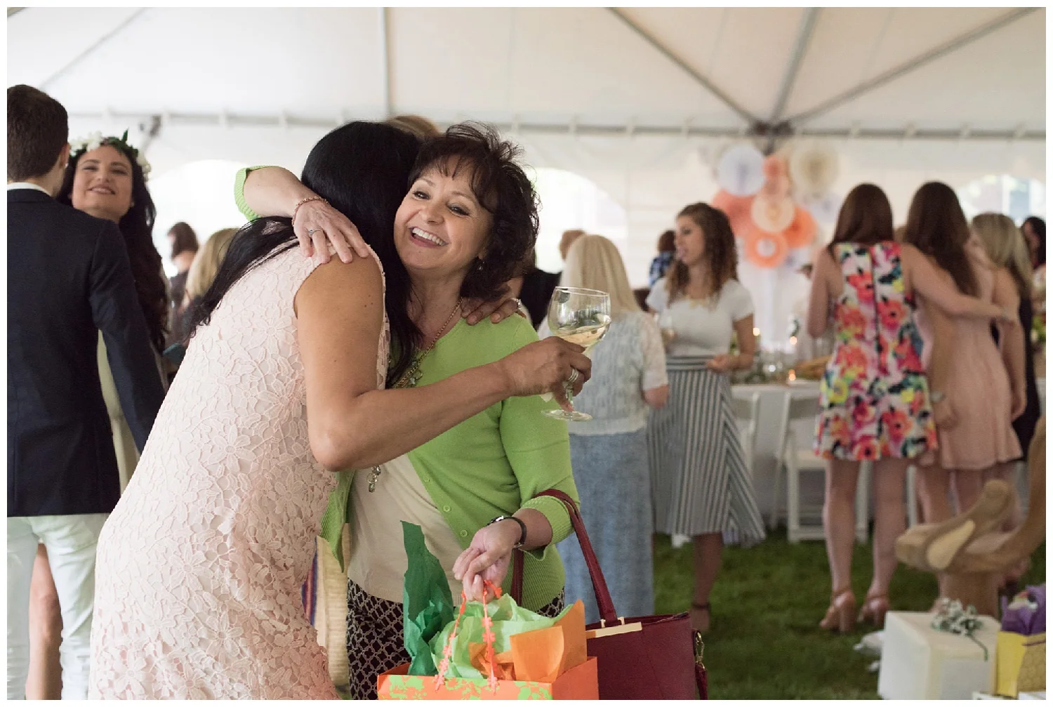 For the modern couple planning their wedding in NY, NJ + PA. Real weddings, engagements, inspiration + more!