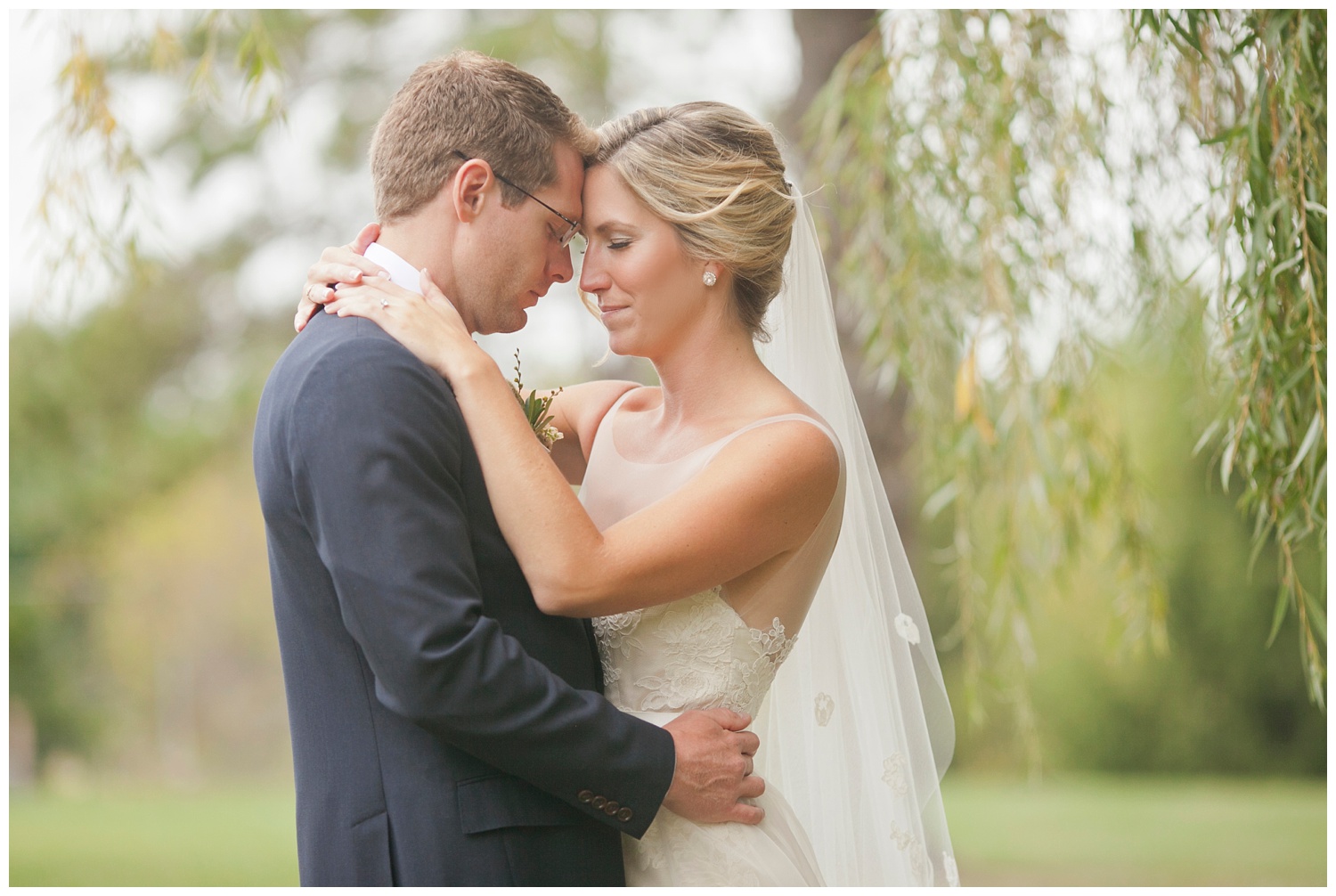 For the modern couple planning their wedding in NY, NJ + PA. Real weddings, engagements, inspiration + more!