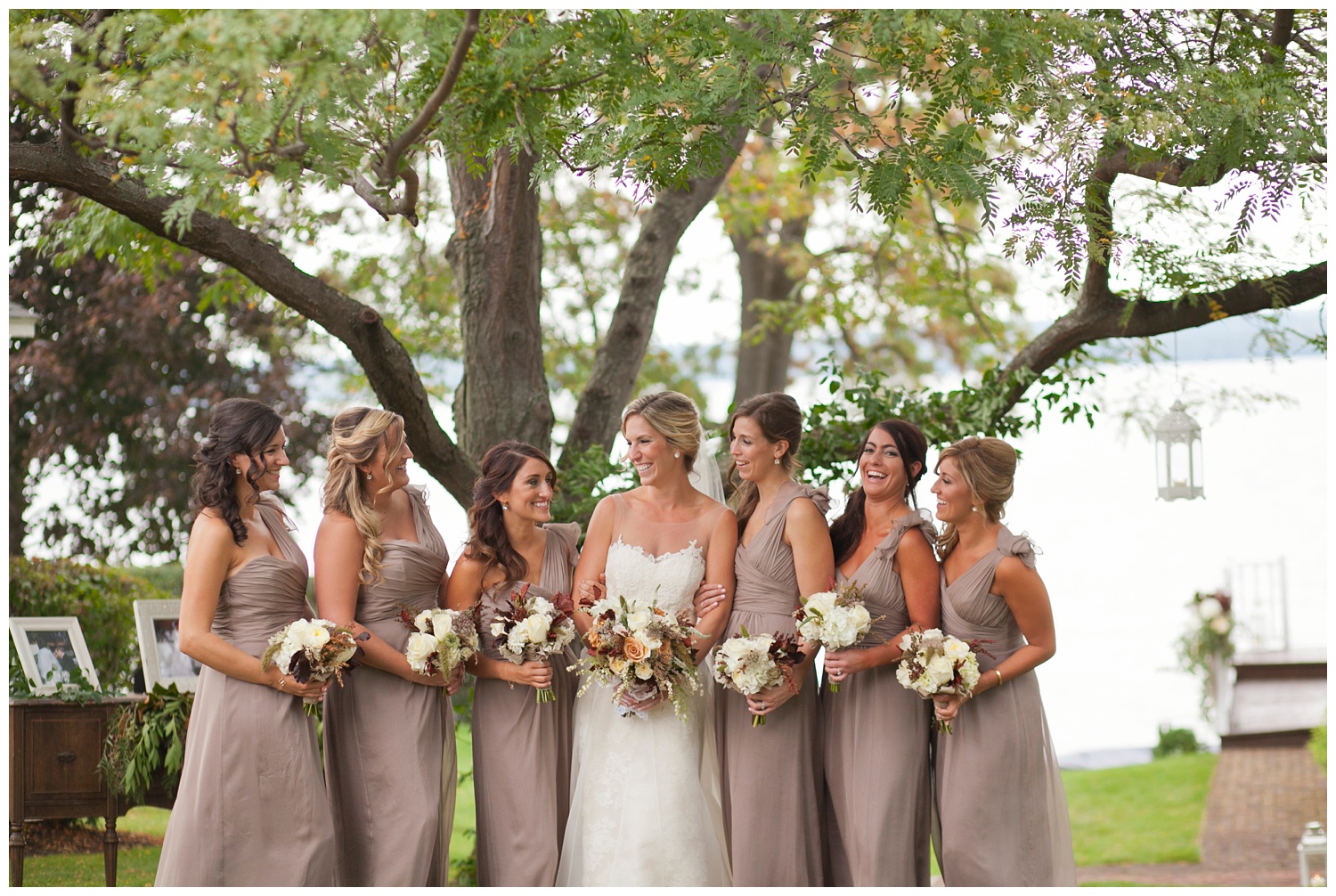 For the modern couple planning their wedding in NY, NJ + PA. Real weddings, engagements, inspiration + more!