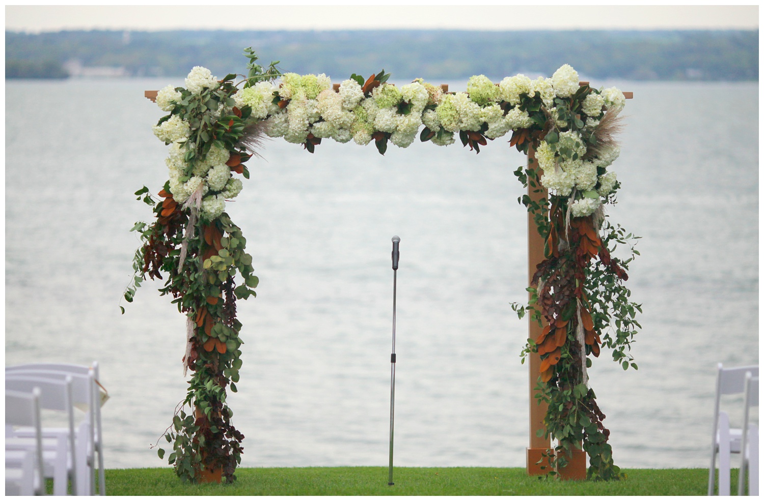 For the modern couple planning their wedding in NY, NJ + PA. Real weddings, engagements, inspiration + more!
