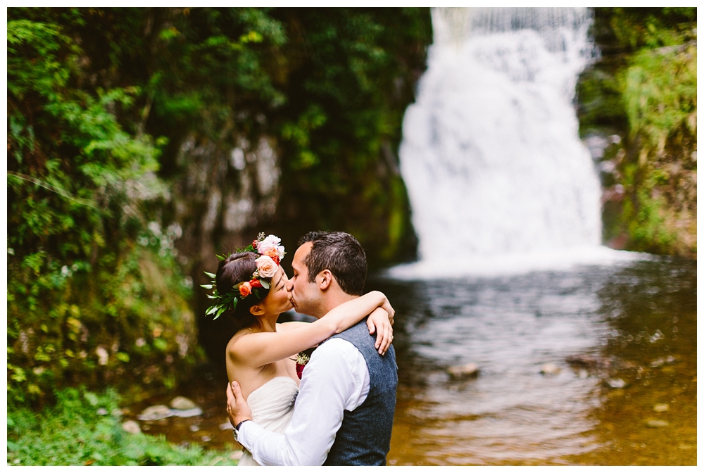 For the modern couple planning their wedding in NY, NJ + PA. Real weddings, engagements, inspiration + more!