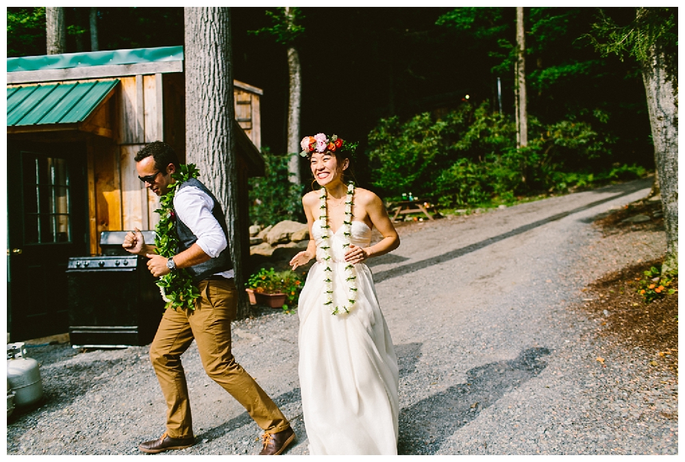 For the modern couple planning their wedding in NY, NJ + PA. Real weddings, engagements, inspiration + more!