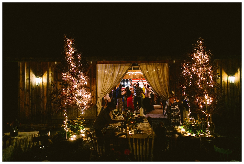For the modern couple planning their wedding in NY, NJ + PA. Real weddings, engagements, inspiration + more!