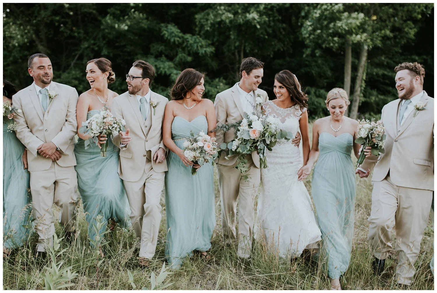 For the modern couple planning their wedding in NY, NJ + PA. Real weddings, engagements, inspiration + more!
