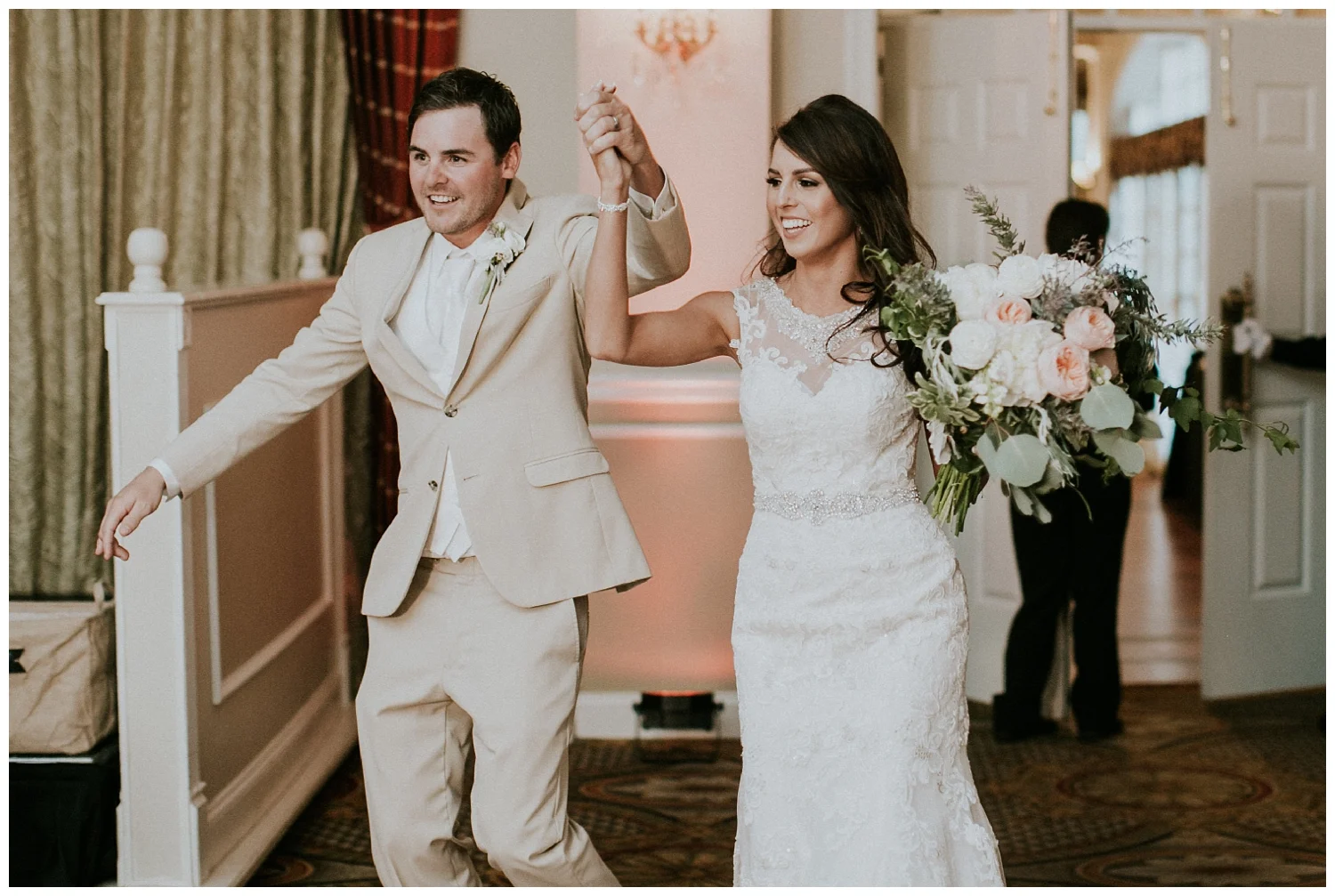For the modern couple planning their wedding in NY, NJ + PA. Real weddings, engagements, inspiration + more!