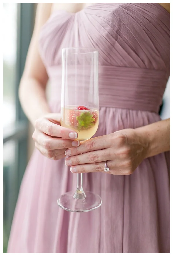For the modern couple planning their wedding in NY, NJ + PA. Real weddings, engagements, inspiration + more!