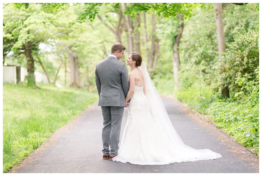 For the modern couple planning their wedding in NY, NJ + PA. Real weddings, engagements, inspiration + more!