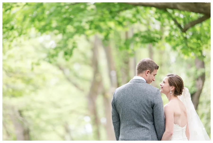 For the modern couple planning their wedding in NY, NJ + PA. Real weddings, engagements, inspiration + more!