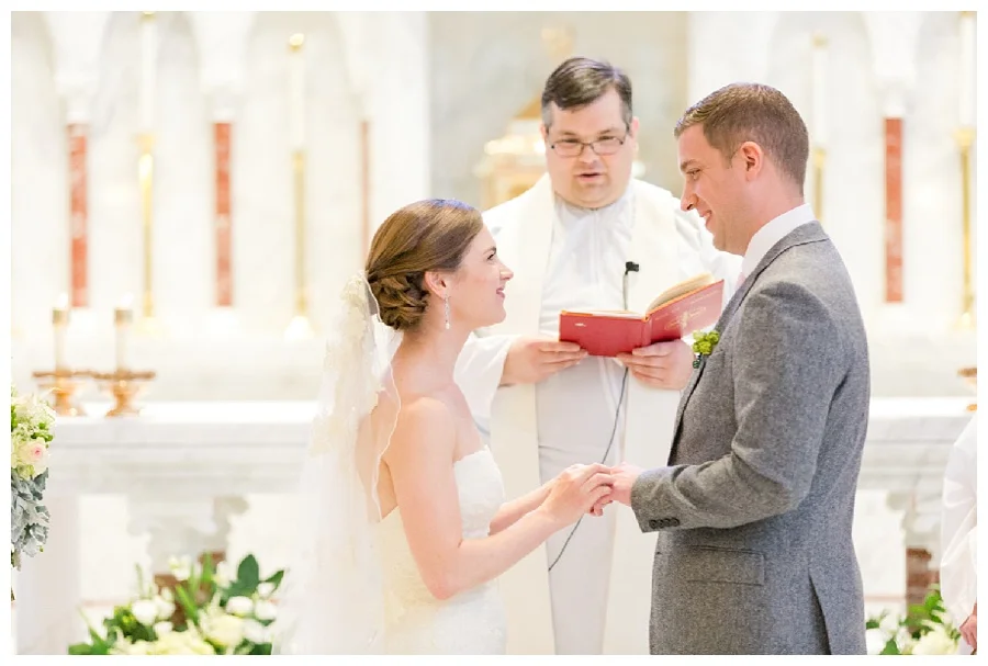 For the modern couple planning their wedding in NY, NJ + PA. Real weddings, engagements, inspiration + more!