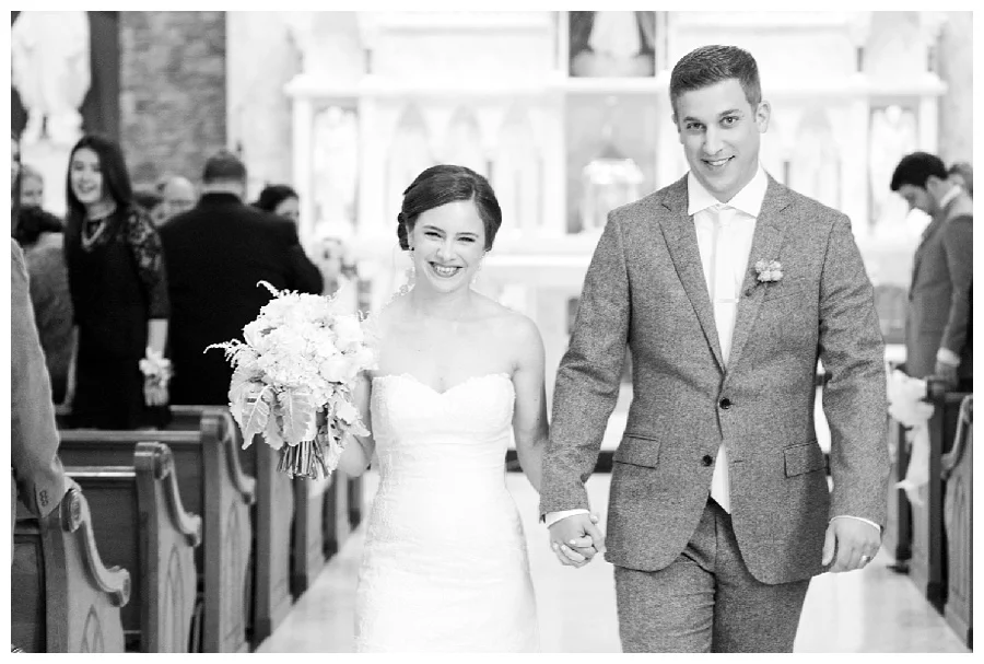 For the modern couple planning their wedding in NY, NJ + PA. Real weddings, engagements, inspiration + more!