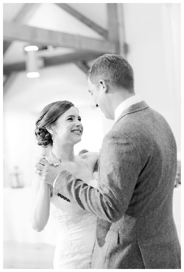 For the modern couple planning their wedding in NY, NJ + PA. Real weddings, engagements, inspiration + more!