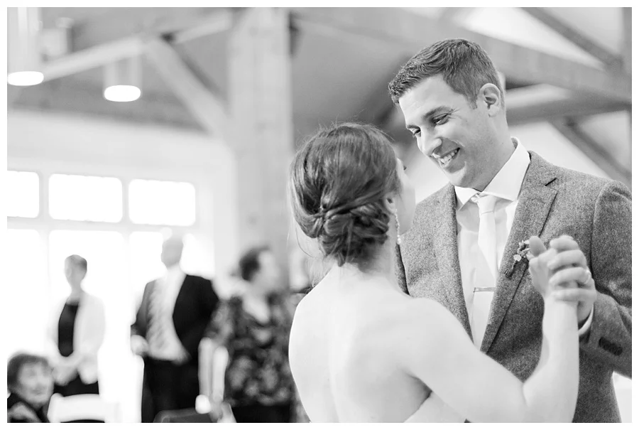For the modern couple planning their wedding in NY, NJ + PA. Real weddings, engagements, inspiration + more!