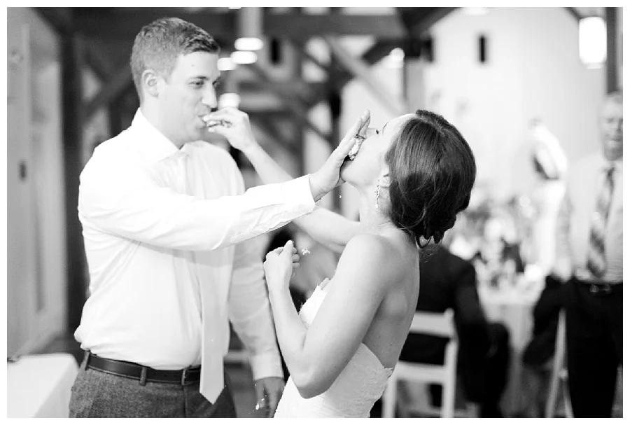 For the modern couple planning their wedding in NY, NJ + PA. Real weddings, engagements, inspiration + more!