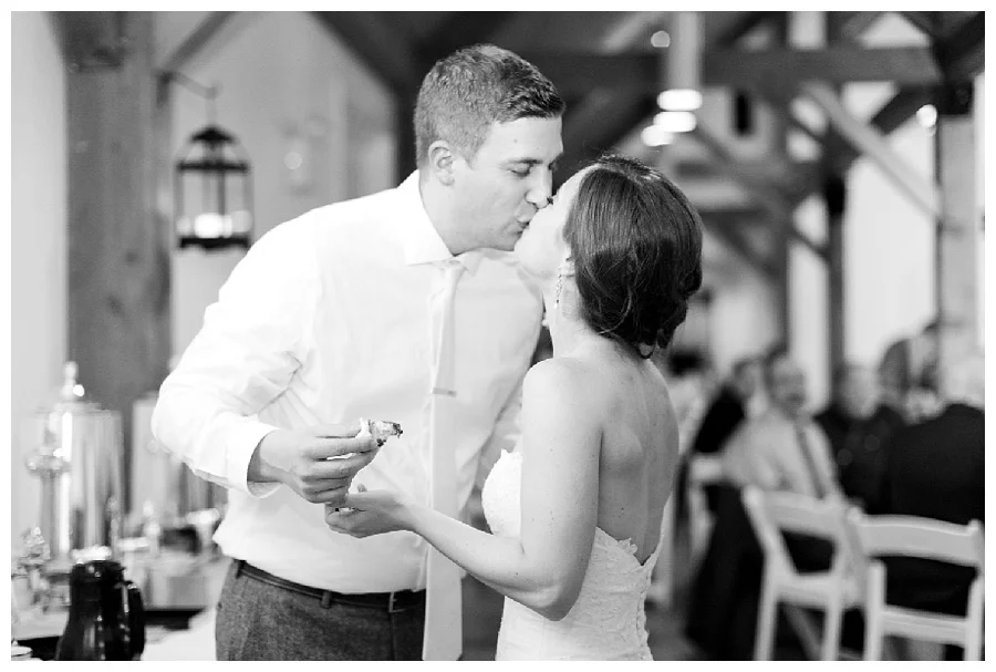 For the modern couple planning their wedding in NY, NJ + PA. Real weddings, engagements, inspiration + more!