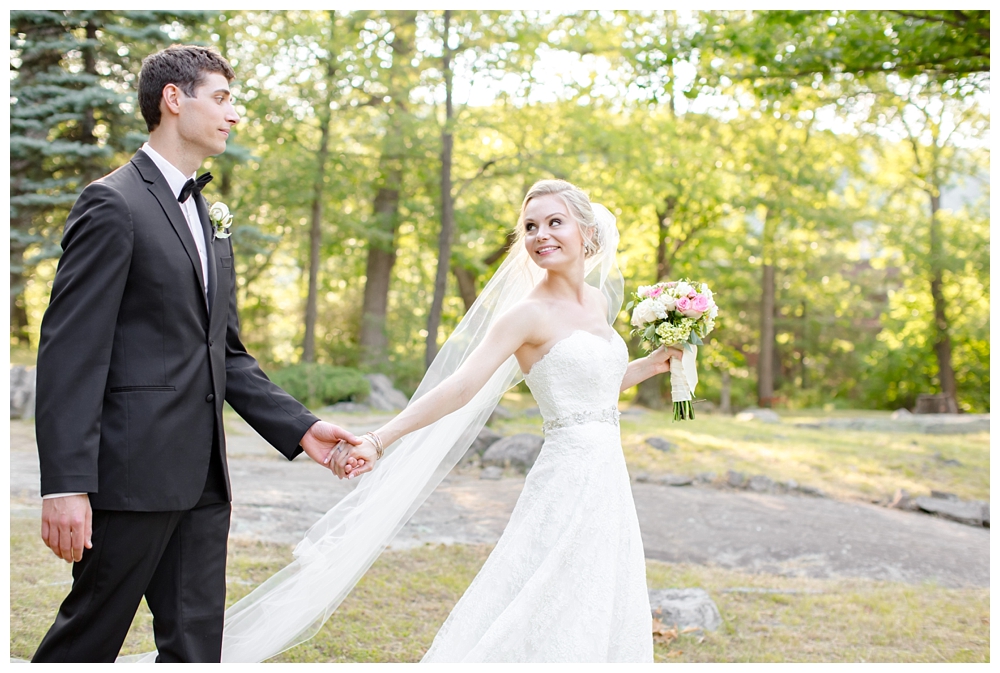 For the modern couple planning their wedding in NY, NJ + PA. Real weddings, engagements, inspiration + more!