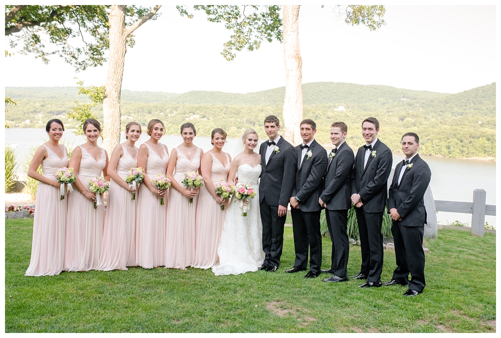 For the modern couple planning their wedding in NY, NJ + PA. Real weddings, engagements, inspiration + more!