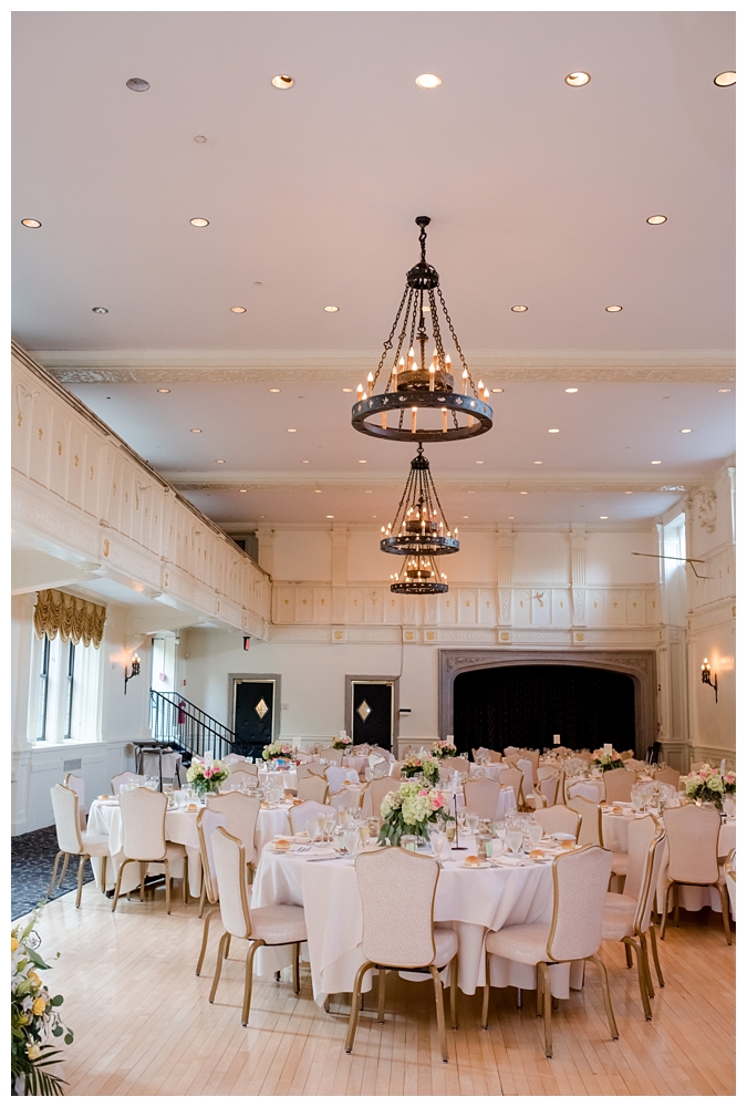 For the modern couple planning their wedding in NY, NJ + PA. Real weddings, engagements, inspiration + more!