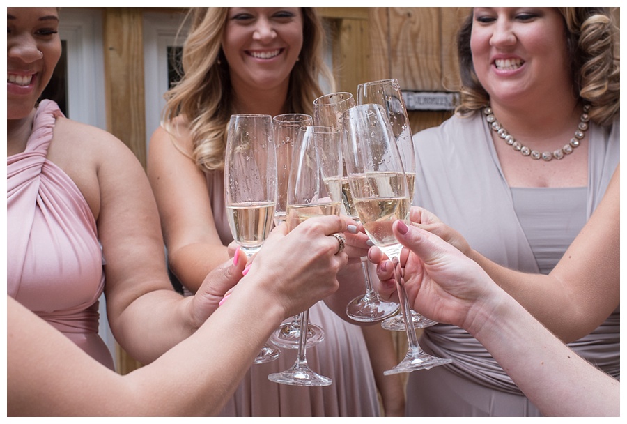 For the modern couple planning their wedding in NY, NJ + PA. Real weddings, engagements, inspiration + more!