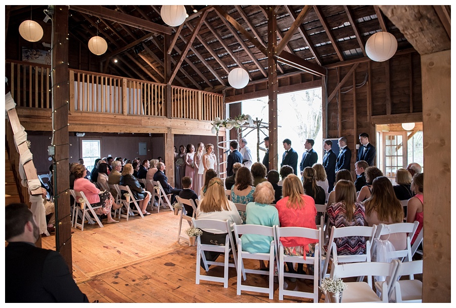 For the modern couple planning their wedding in NY, NJ + PA. Real weddings, engagements, inspiration + more!