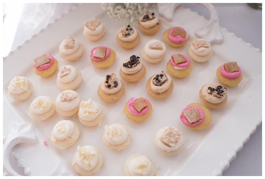 For the modern couple planning their wedding in NY, NJ + PA. Real weddings, engagements, inspiration + more!