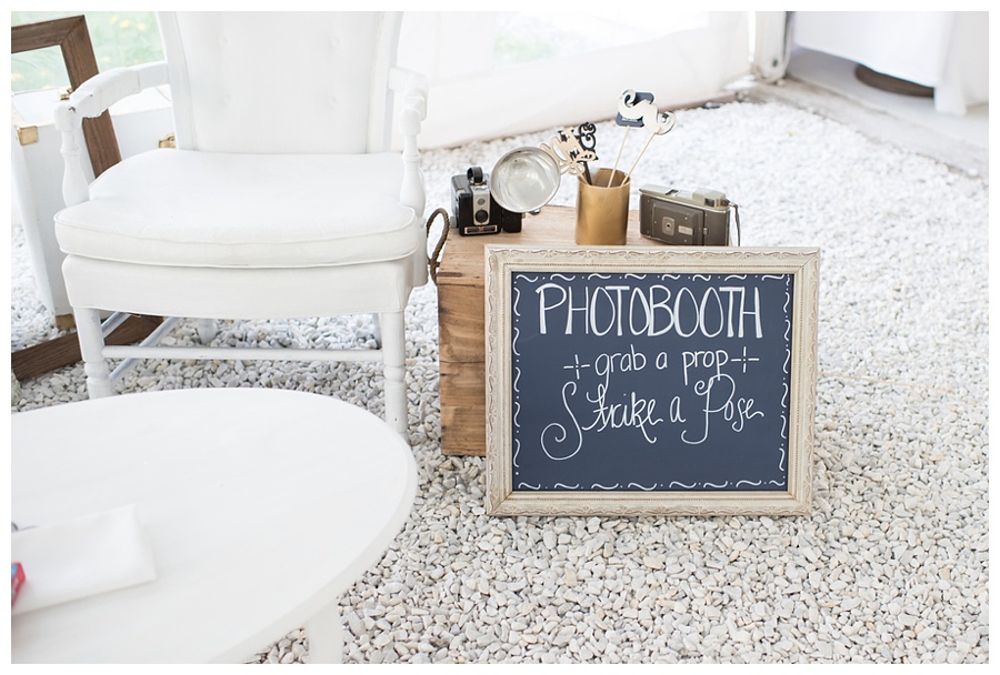 For the modern couple planning their wedding in NY, NJ + PA. Real weddings, engagements, inspiration + more!