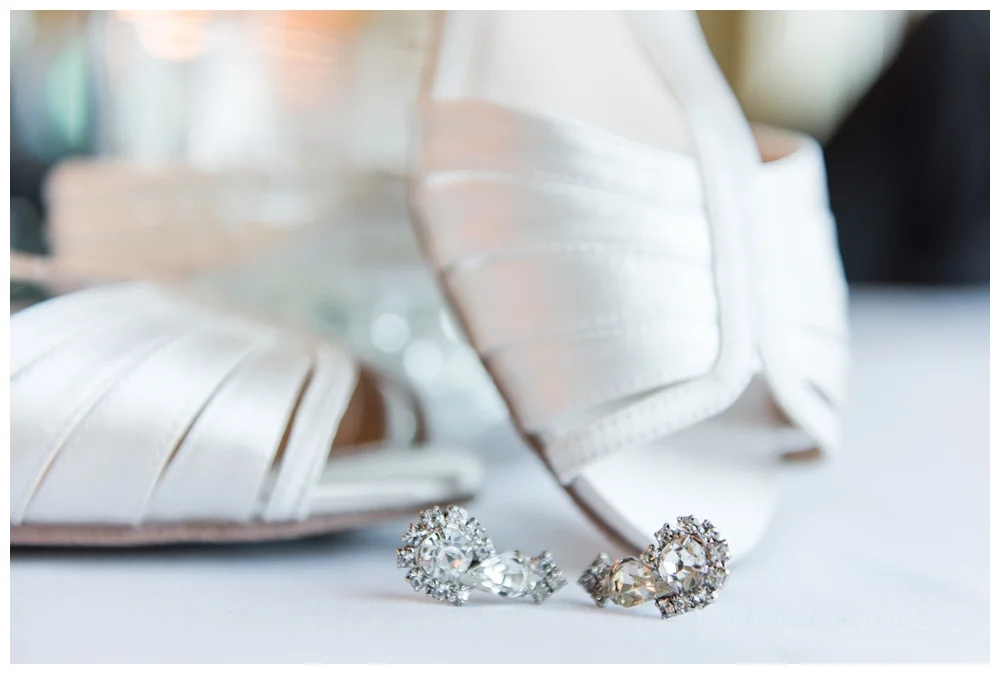 For the modern couple planning their wedding in NY, NJ + PA. Real weddings, engagements, inspiration + more!