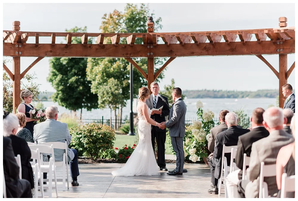 For the modern couple planning their wedding in NY, NJ + PA. Real weddings, engagements, inspiration + more!