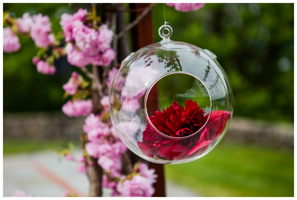 For the modern couple planning their wedding in NY, NJ + PA. Real weddings, engagements, inspiration + more!