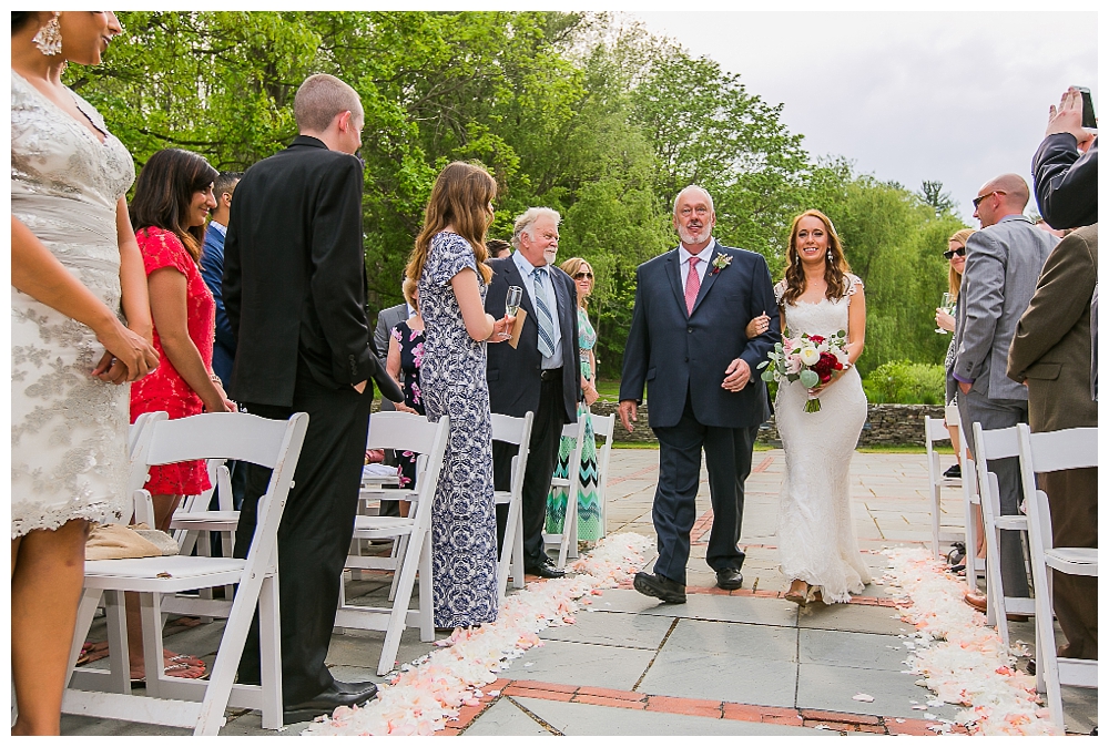 For the modern couple planning their wedding in NY, NJ + PA. Real weddings, engagements, inspiration + more!