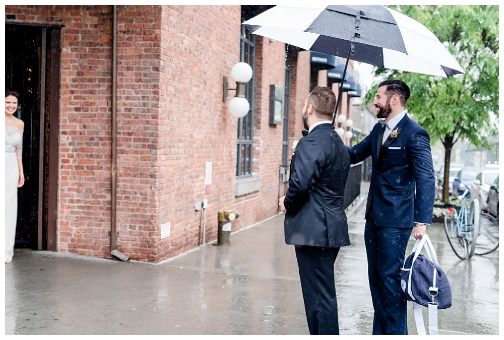 For the modern couple planning their wedding in NY, NJ + PA. Real weddings, engagements, inspiration + more!