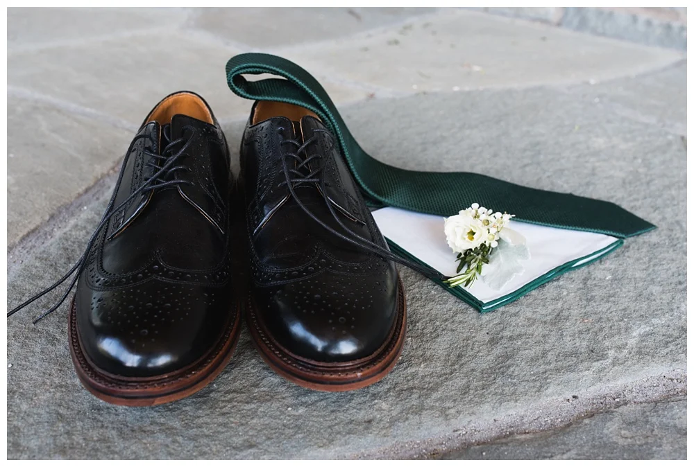 For the modern couple planning their wedding in NY, NJ + PA. Real weddings, engagements, inspiration + more!