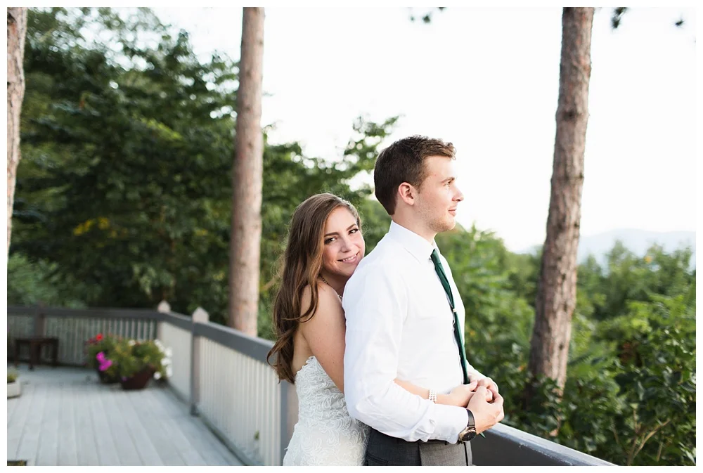 For the modern couple planning their wedding in NY, NJ + PA. Real weddings, engagements, inspiration + more!