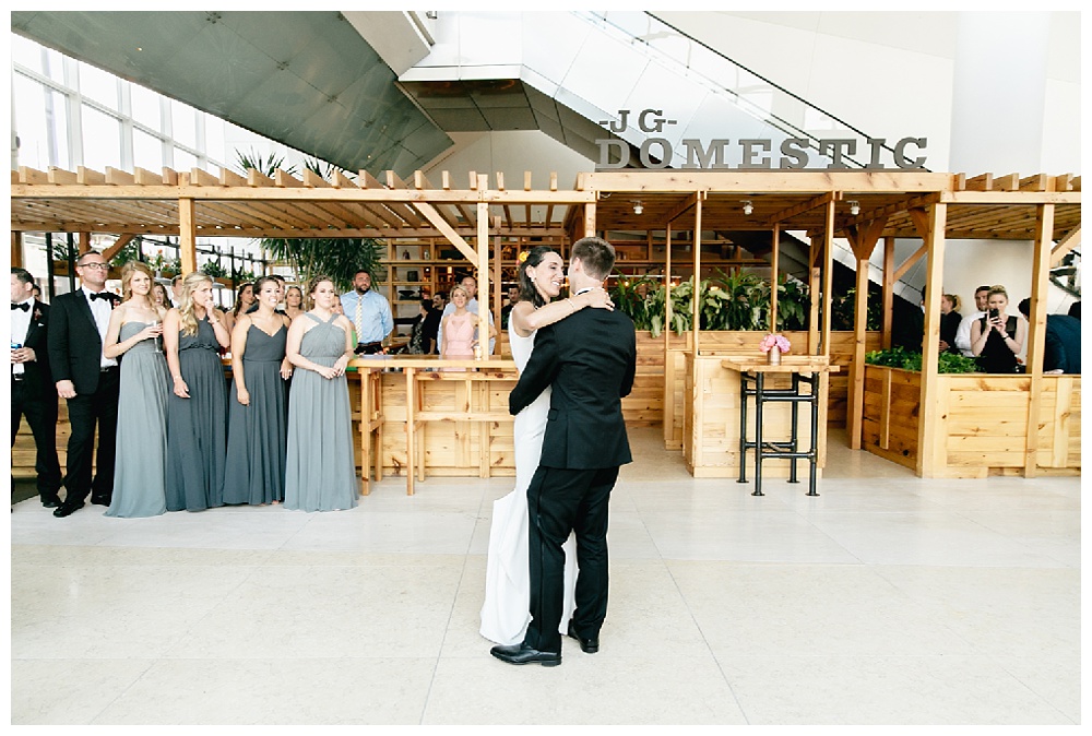 For the modern couple planning their wedding in NY, NJ + PA. Real weddings, engagements, inspiration + more!