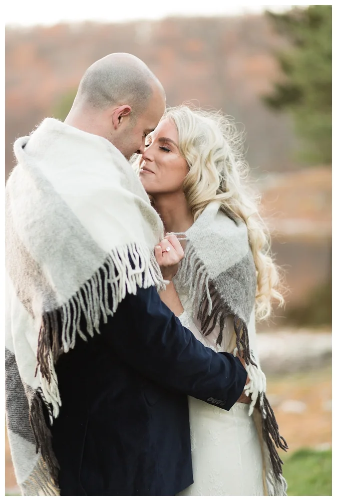 For the modern couple planning their wedding in NY, NJ + PA. Real weddings, engagements, inspiration + more!