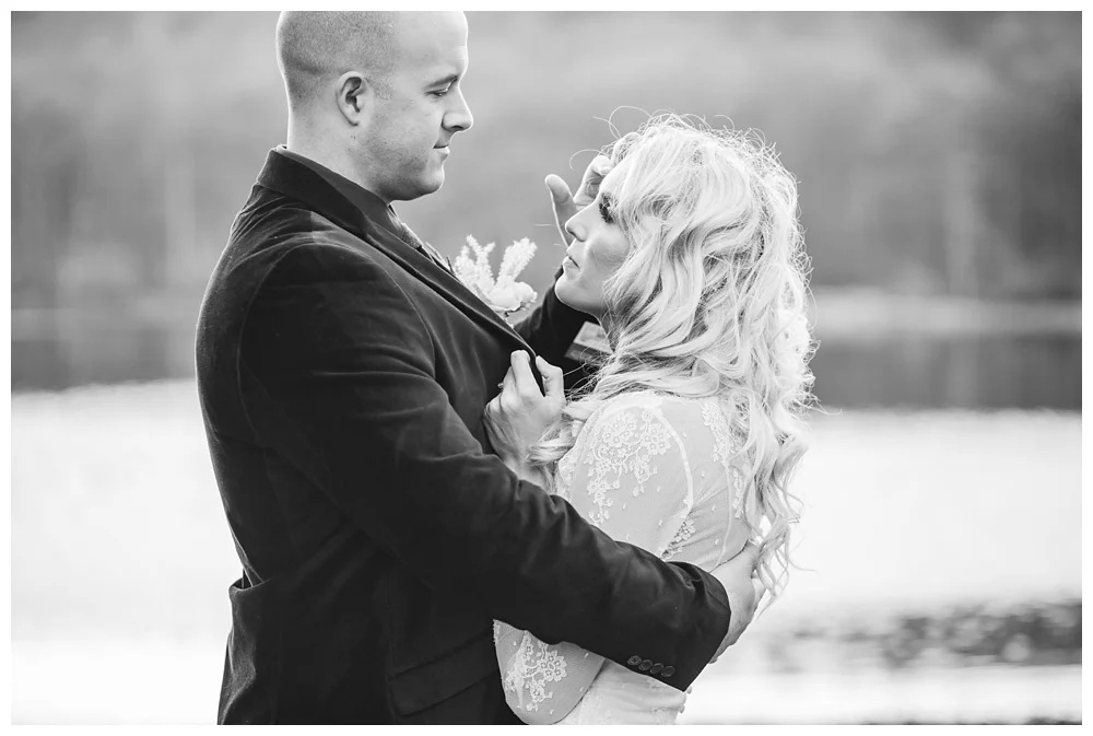For the modern couple planning their wedding in NY, NJ + PA. Real weddings, engagements, inspiration + more!