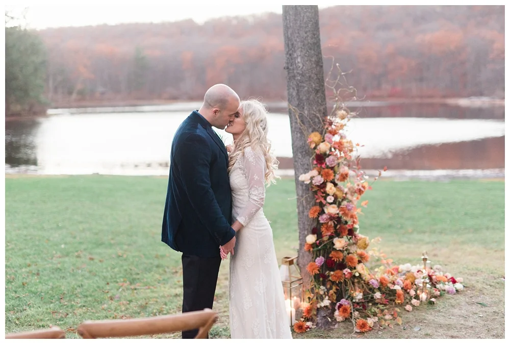For the modern couple planning their wedding in NY, NJ + PA. Real weddings, engagements, inspiration + more!